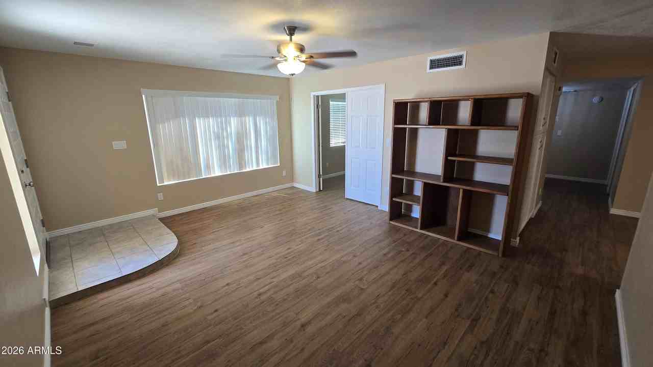 5128 W Surrey Ave - Photo 7 of 30