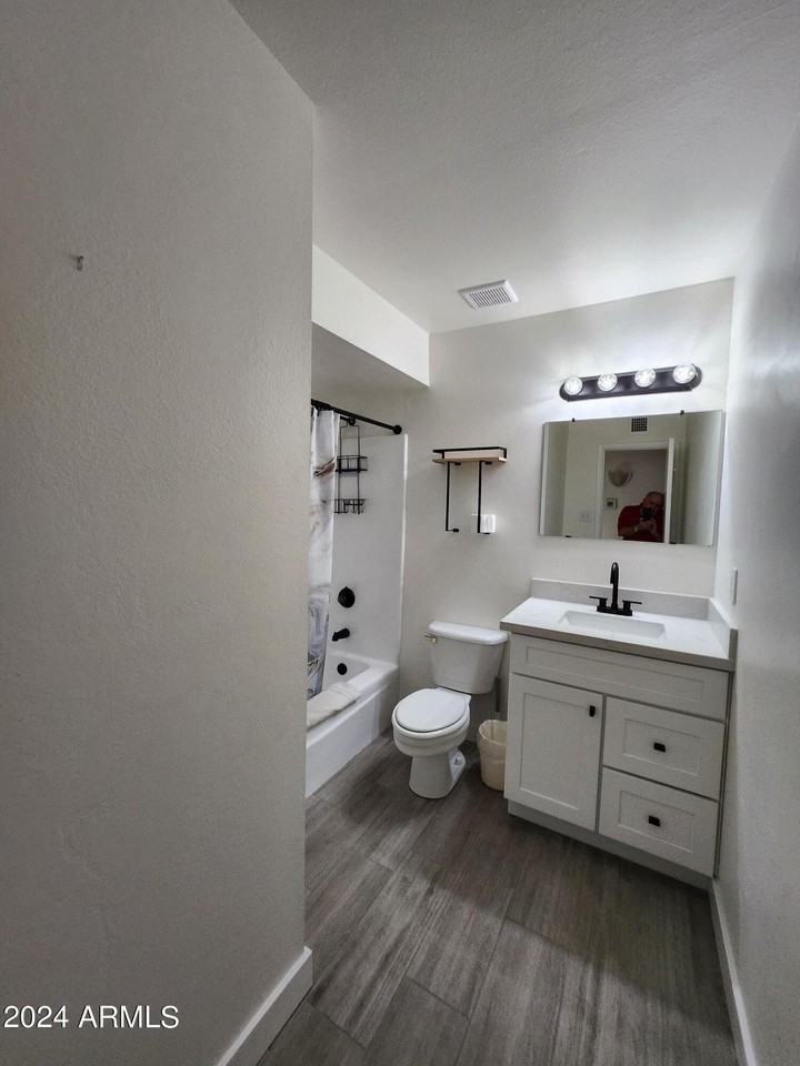 5117 W Acoma Dr - Photo 5 of 15