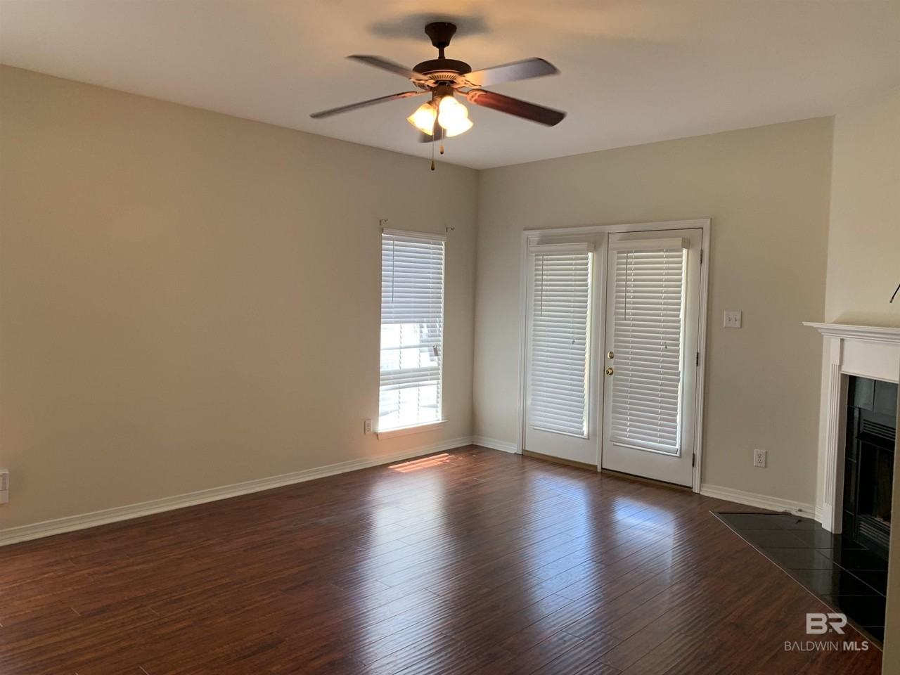 29945 Saint Simon St - Photo 5 of 9