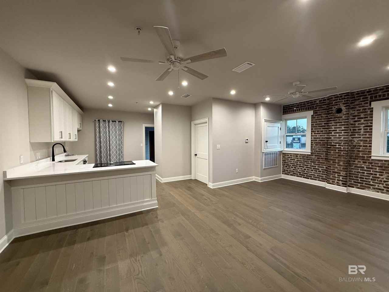 102 N Alston St #203 - Photo 5 of 15