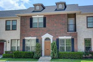 featured image of 146 Forest Dr
