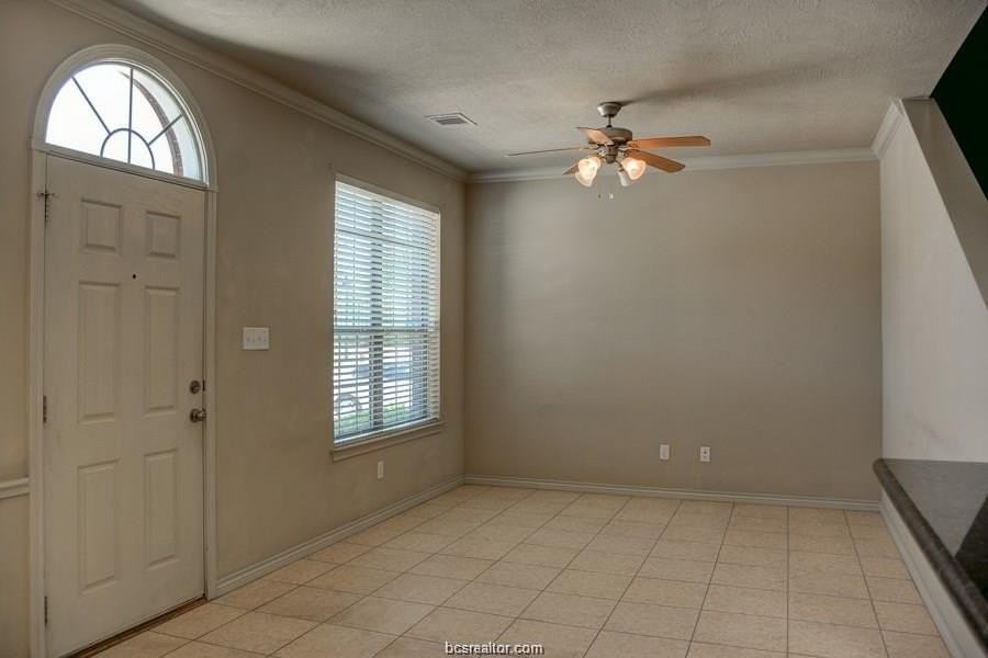 146 Forest Dr - Photo 3 of 14