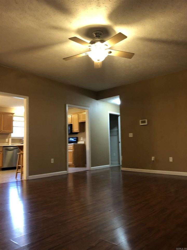 2830 York Ln - Photo 6 of 15