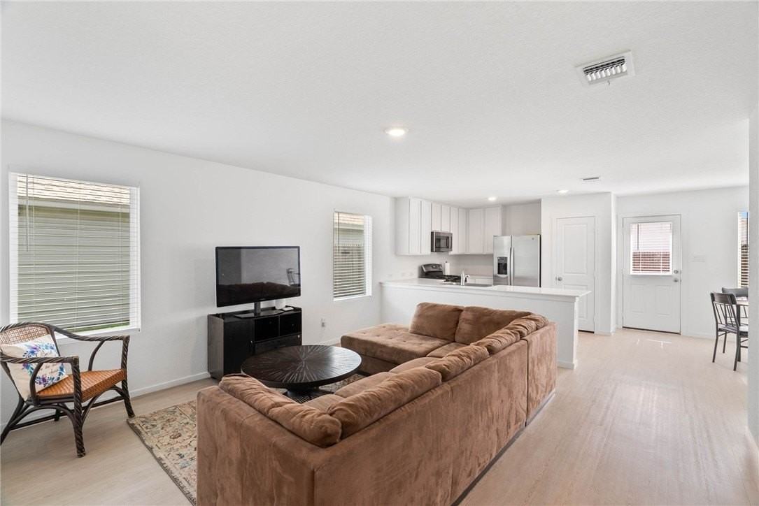 2782 Lannister Ln - Photo 2 of 13