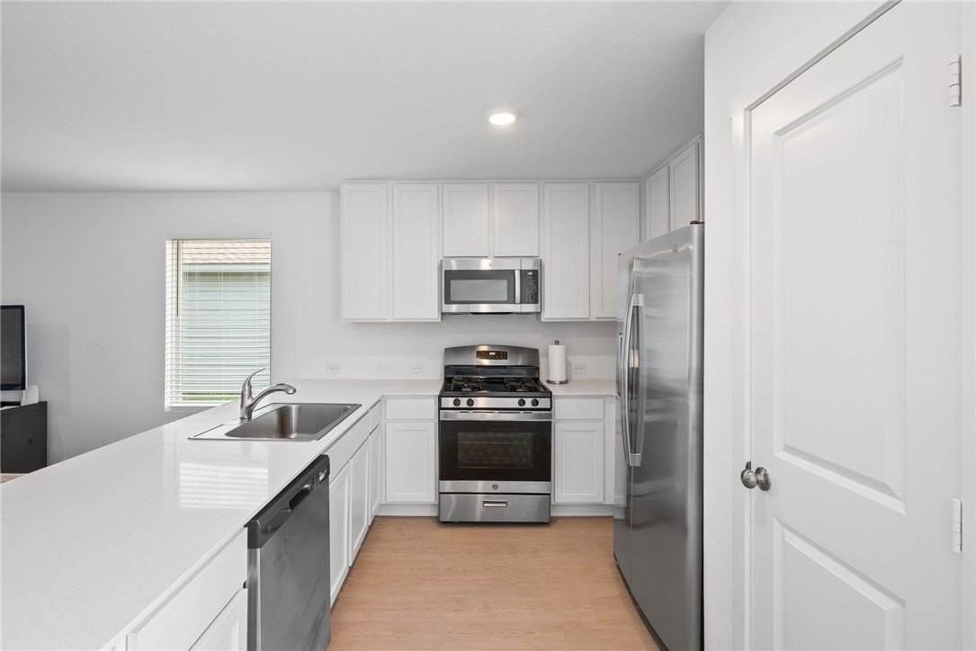 2782 Lannister Ln - Photo 4 of 13