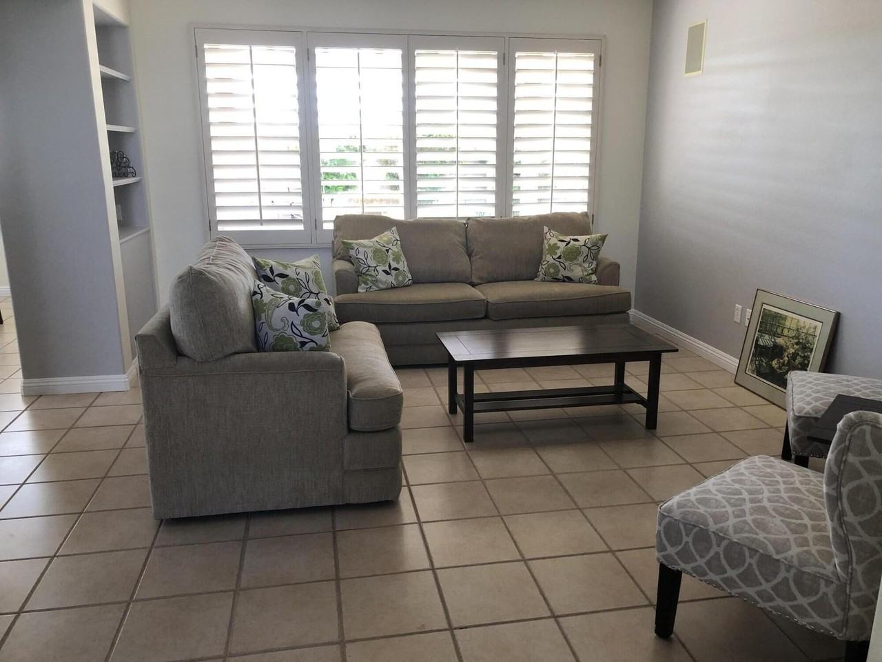 78989 Apricot Ln - Photo 3 of 13