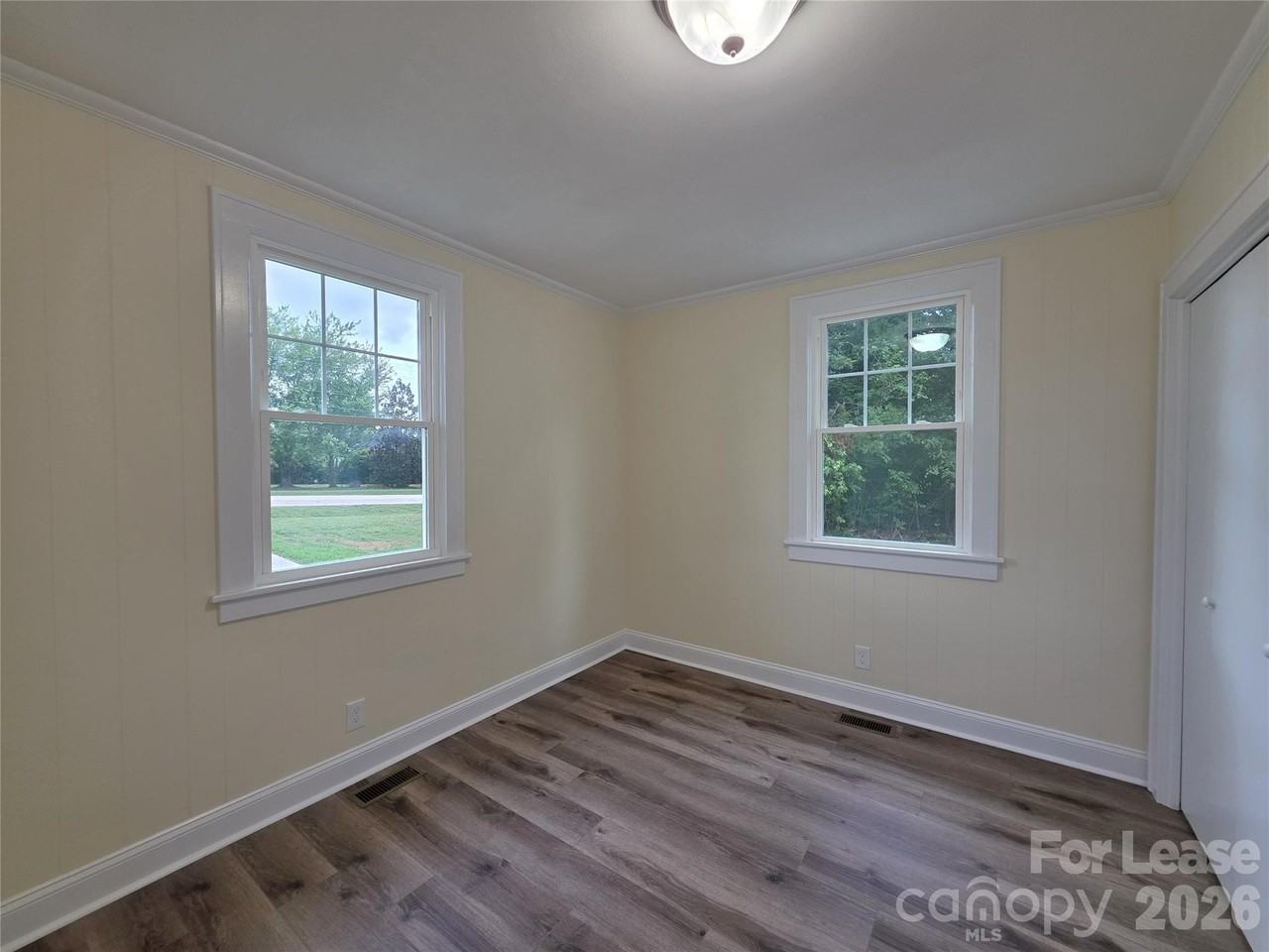6400 Bringle Ferry Rd - Photo 6 of 13
