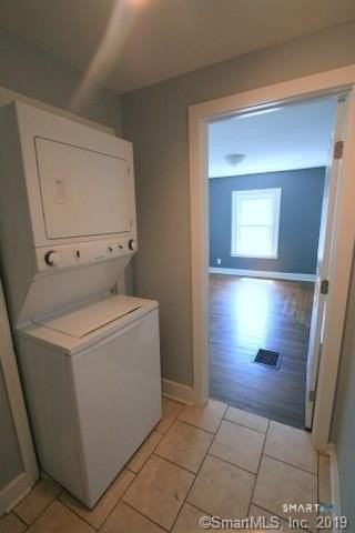 683 Washington Ave #2 - Photo 4 of 8