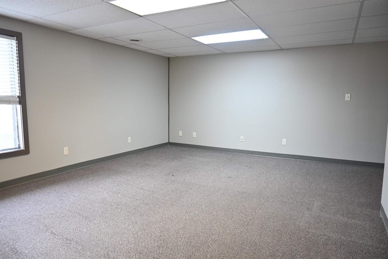 3440 Church St - Photo 4 of 9