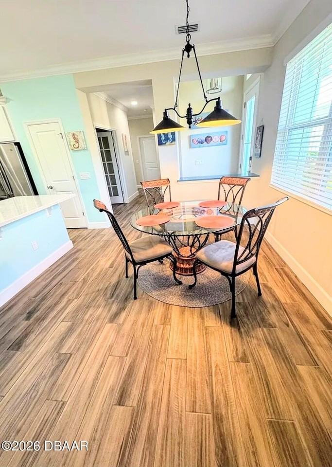 330 Coral Reef Way - Photo 3 of 17