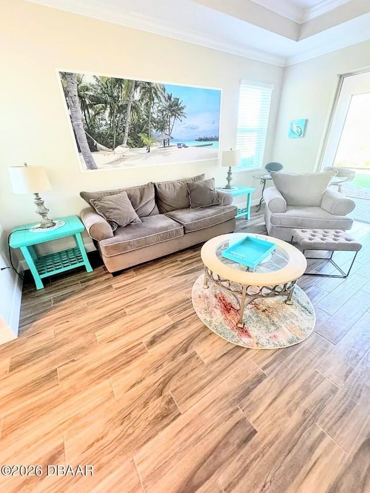 330 Coral Reef Way - Photo 4 of 17