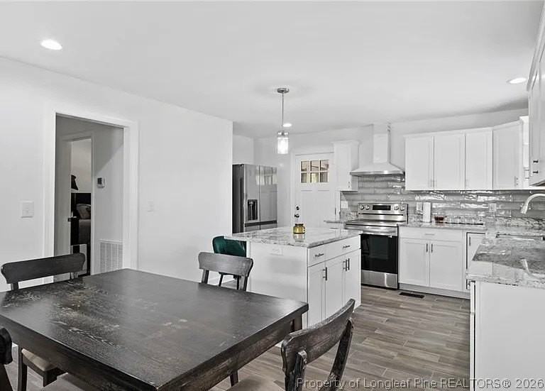 150 Della Dr - Photo 5 of 17