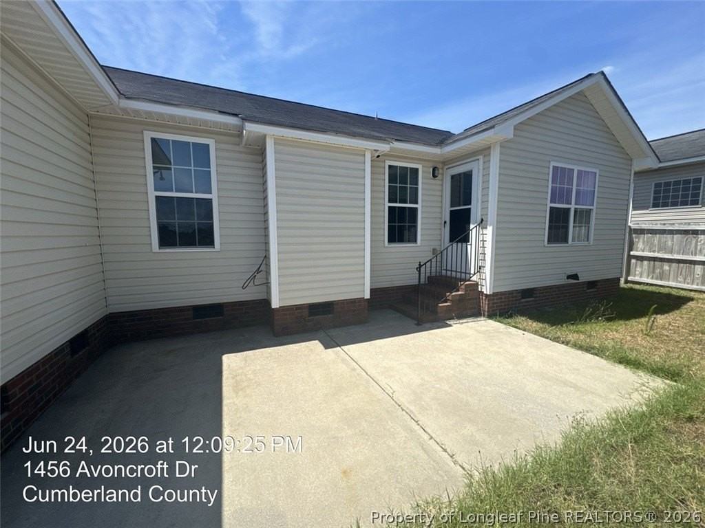1456 Avoncroft Dr - Photo 3 of 25