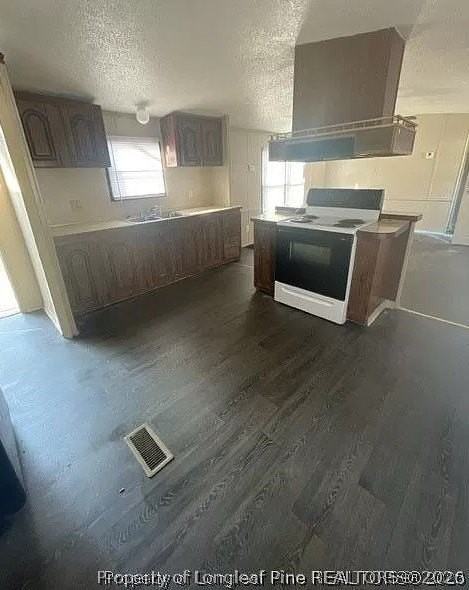 6306 Crestwood Ave - Photo 2 of 3