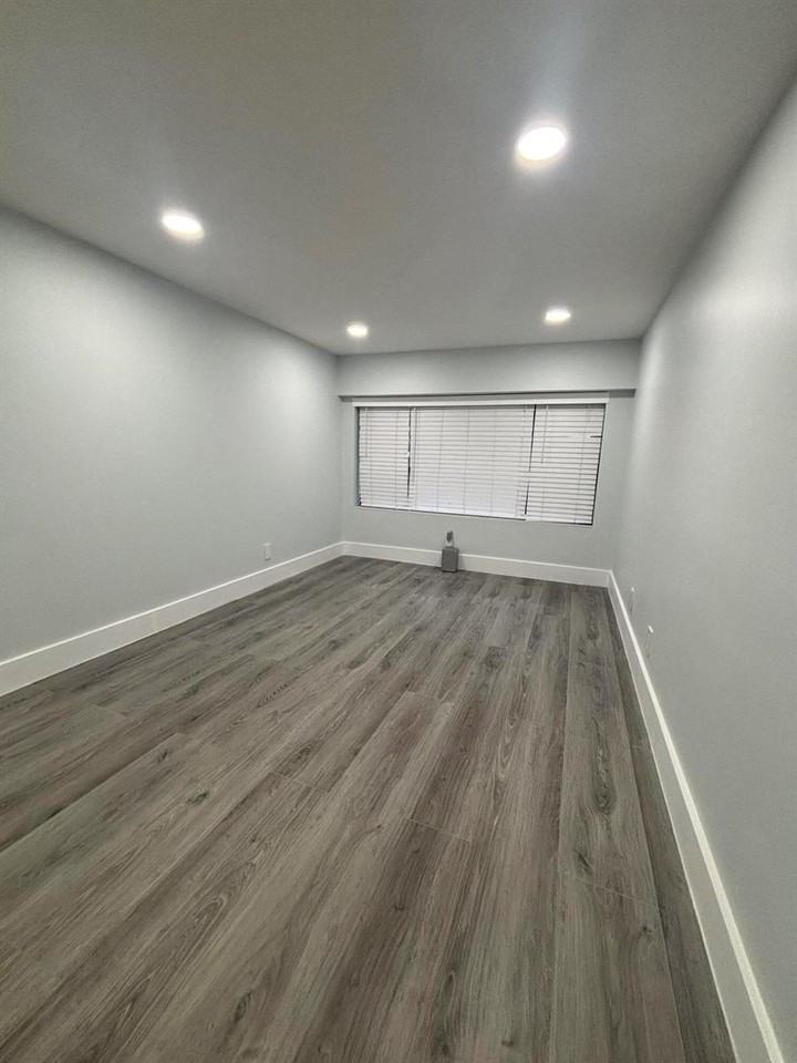 4725 Southwest 62nd Avenue #103 - Photo 3 of 7