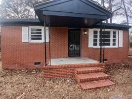 featured image of 1306 Grace St