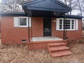 1306 Grace St - Photo 1 of 1