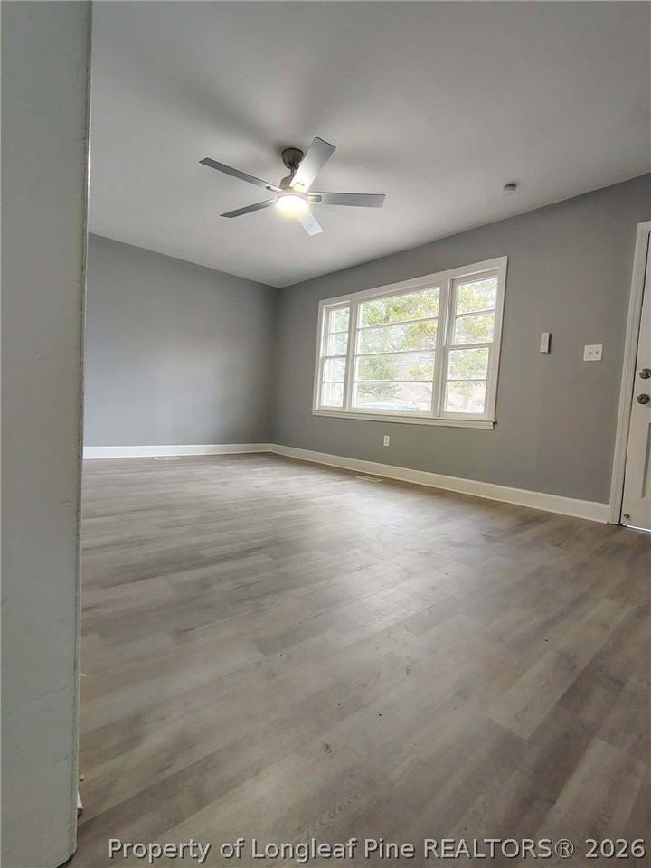 1306 Grace St - Photo 2 of 17