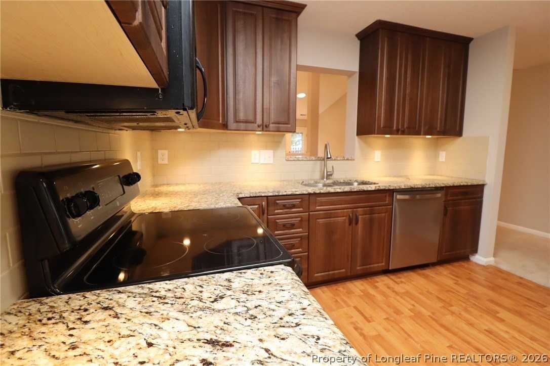 12305 Harcourt Dr - Photo 5 of 42
