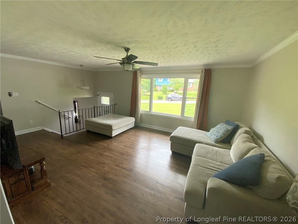 3308 Cranbrook Dr - Photo 4 of 23