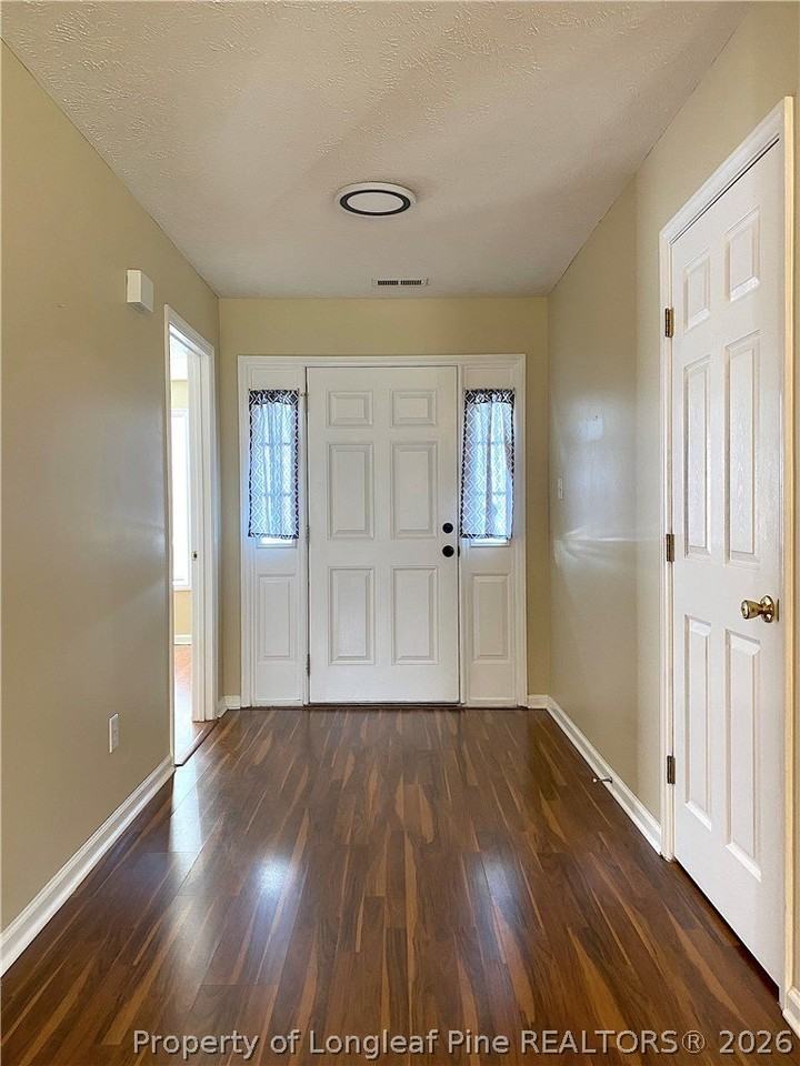 675 Americana Dr - Photo 4 of 18