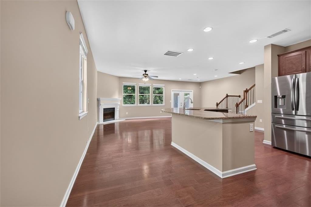 1572 Lenox Overlook Rd Ne - Photo 4 of 44