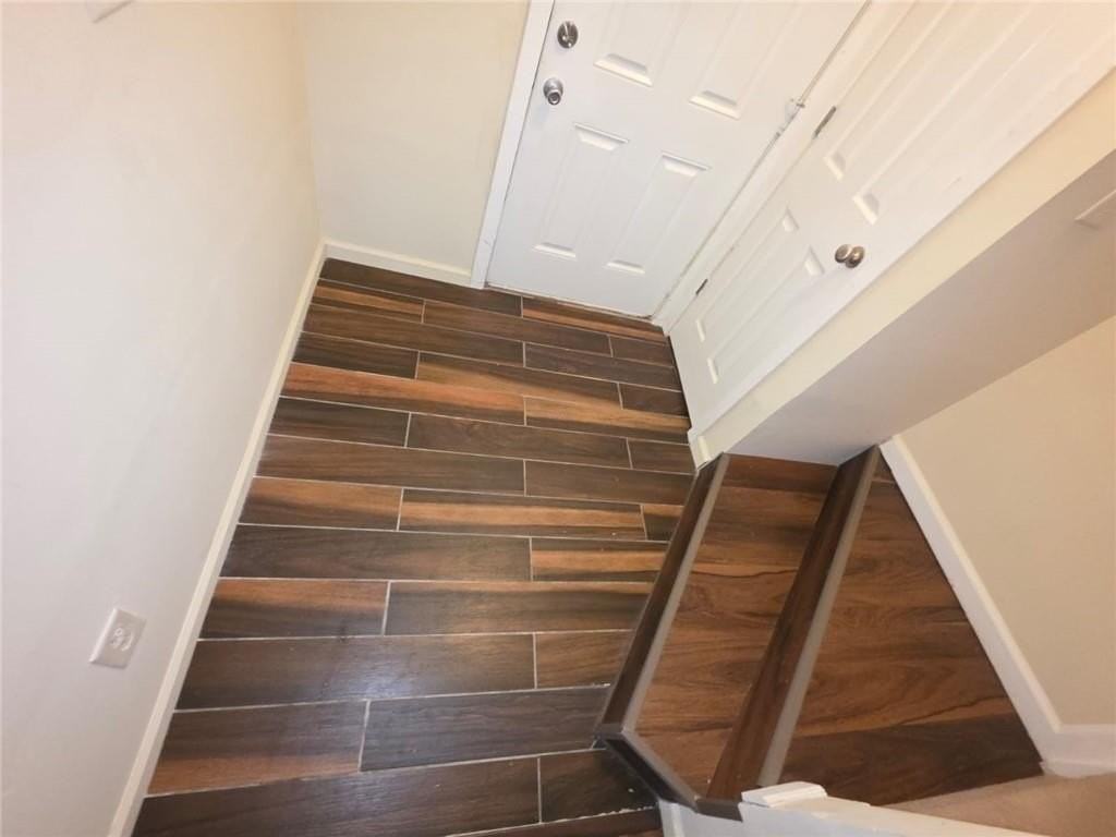 4332 Park Gate Dr #175 - Photo 5 of 24