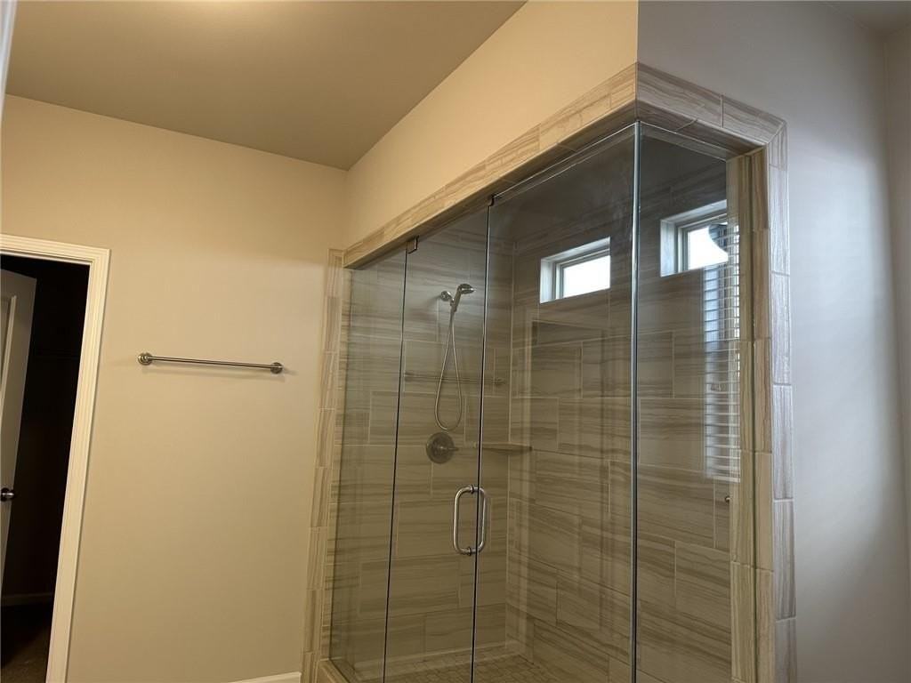 2439 Ivy Meadow Ln - Photo 6 of 11