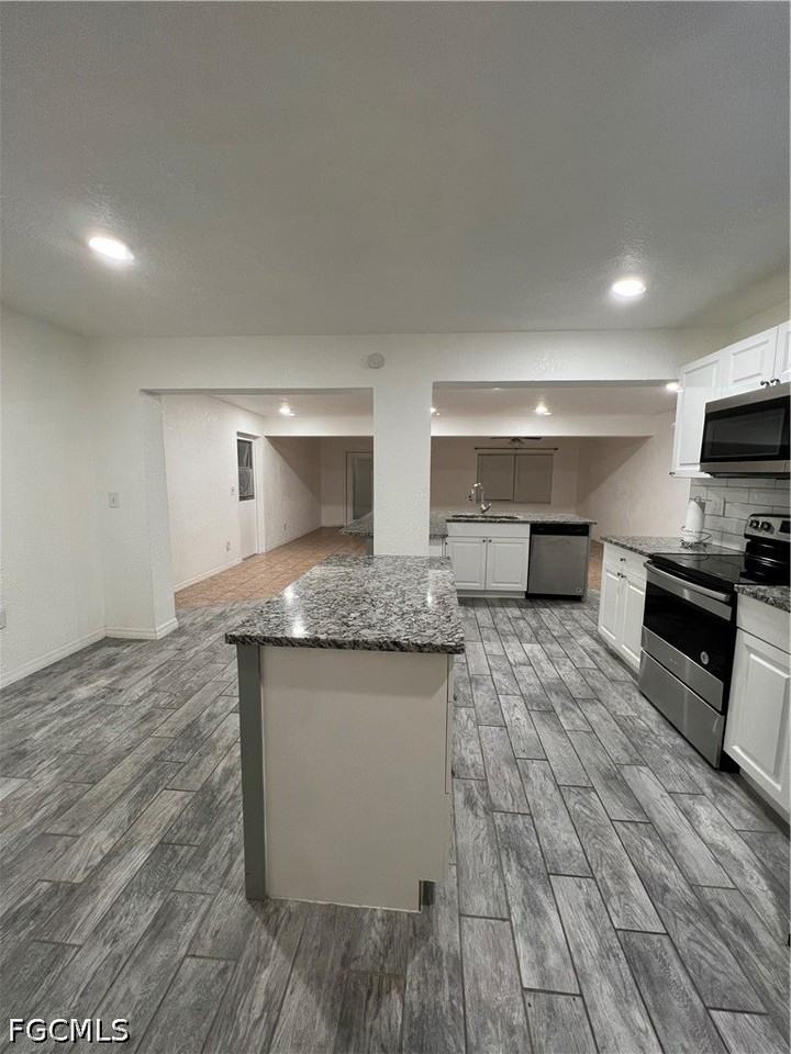 3923 Se 12th Ave - Photo 4 of 13