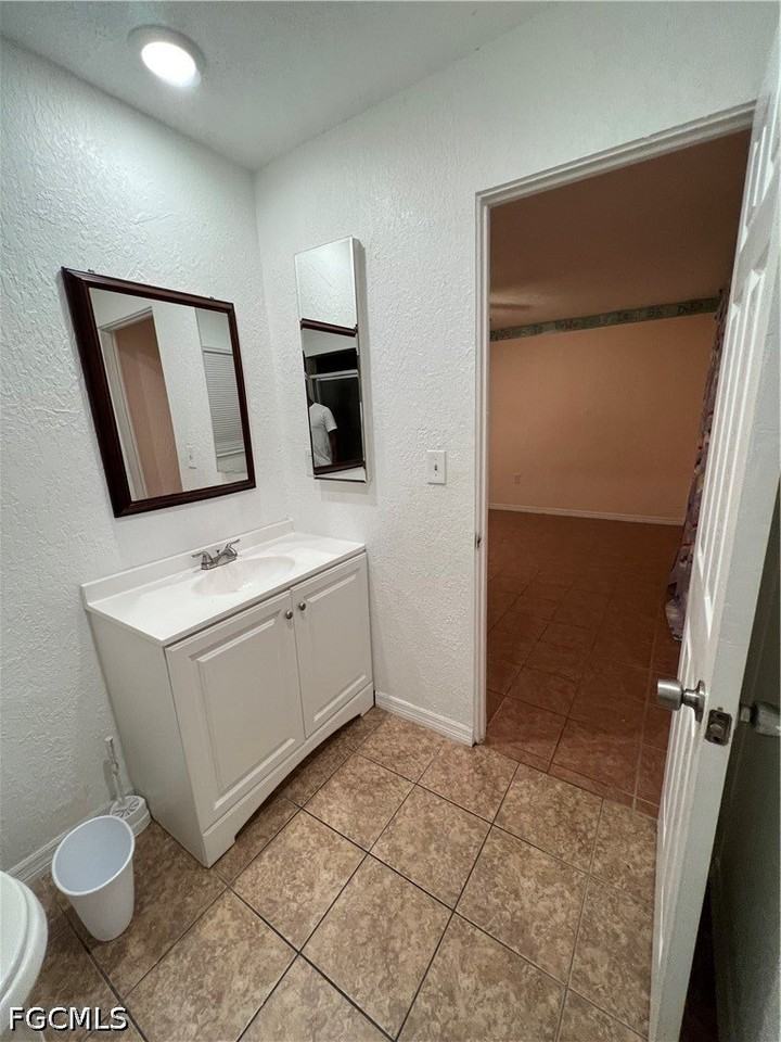 3923 Se 12th Ave - Photo 7 of 13