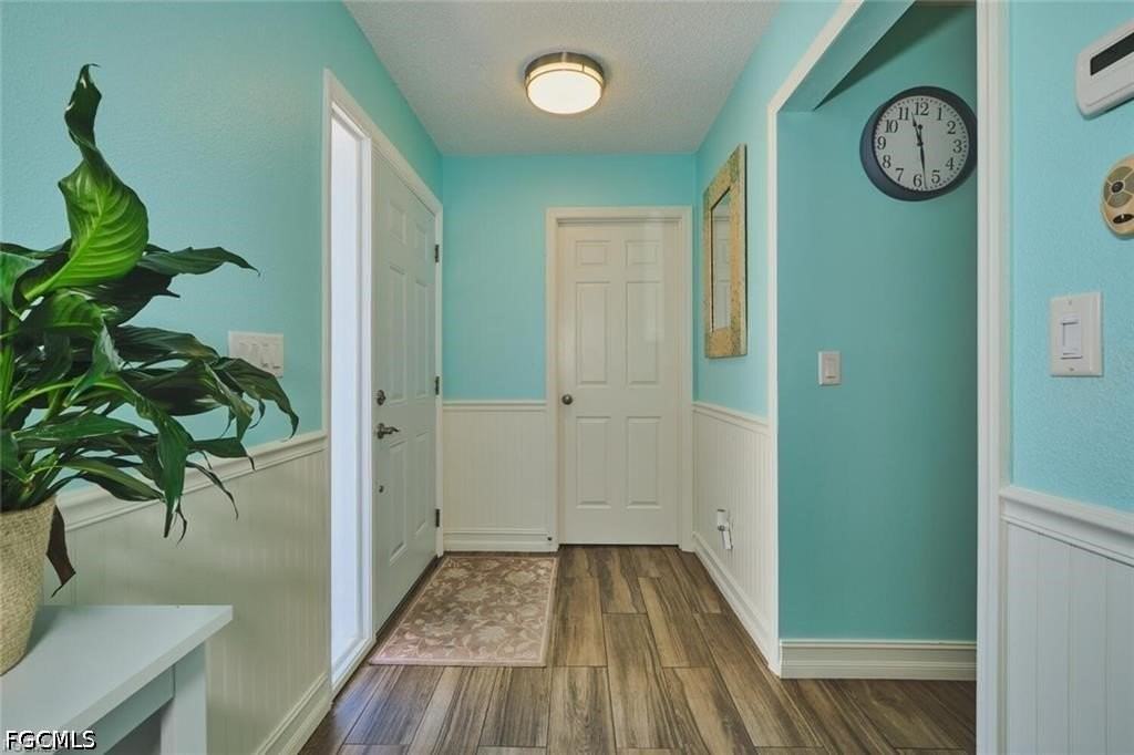 14652 Sagamore Ct - Photo 5 of 18