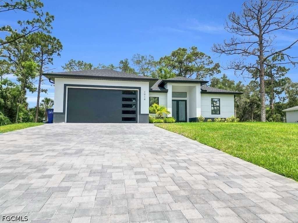 1914 Sunniland Blvd - Photo 2 of 19