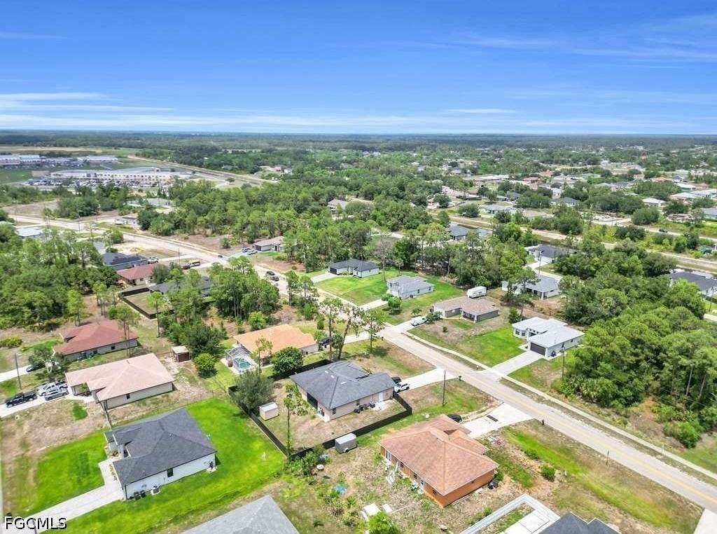1914 Sunniland Blvd - Photo 3 of 19