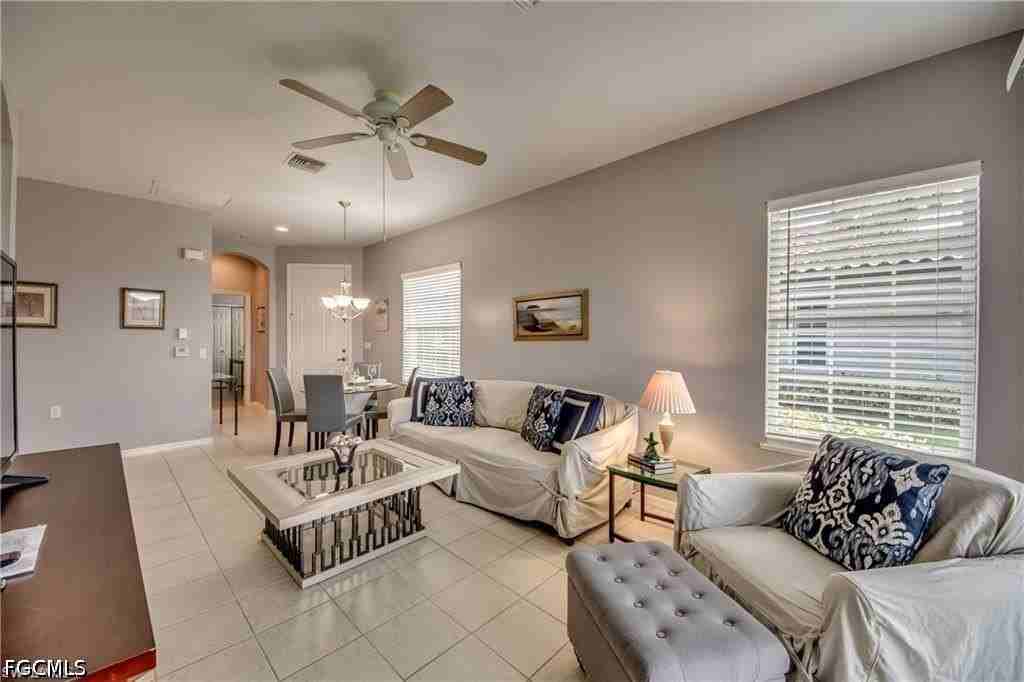 10541 Diamante Way - Photo 5 of 34