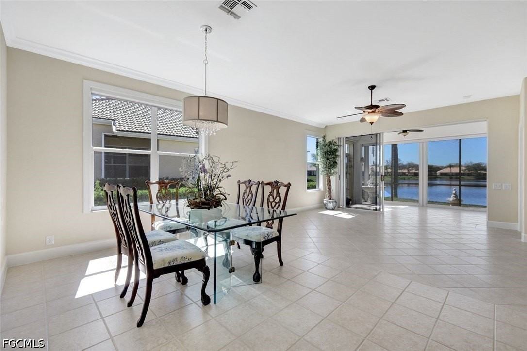 8777 E Bay Cir - Photo 4 of 24
