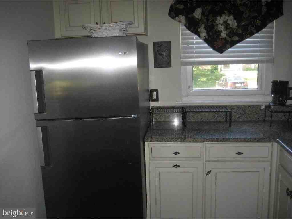 45 Winston Ct - Photo 7 of 25
