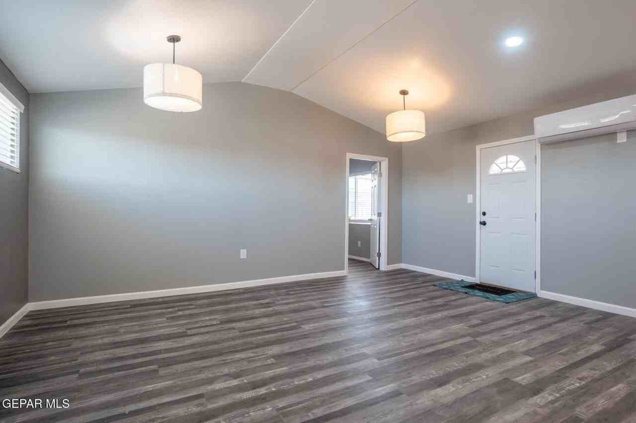 8335 Roseway Dr #2 - Photo 6 of 18