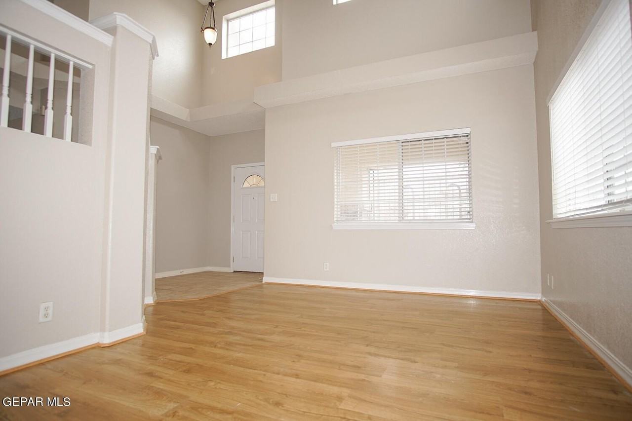13717 Paseo De Fe Cir - Photo 4 of 27
