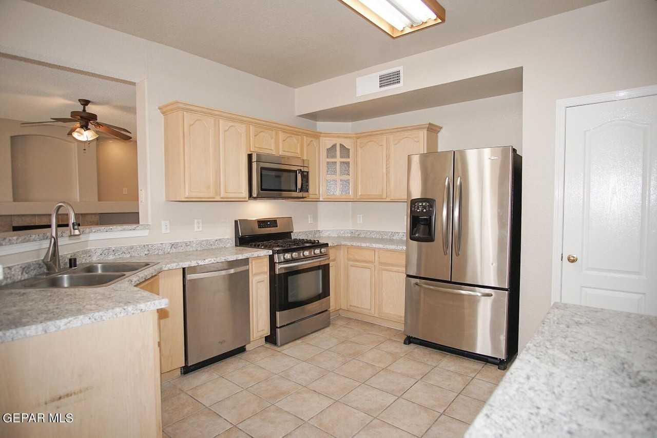 13717 Paseo De Fe Cir - Photo 6 of 27