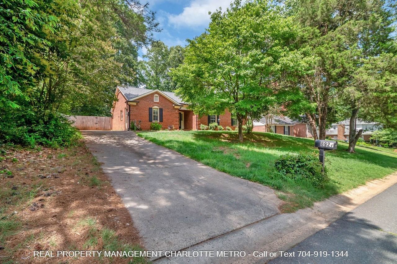 8927 Tree Haven Dr - Photo 2 of 44