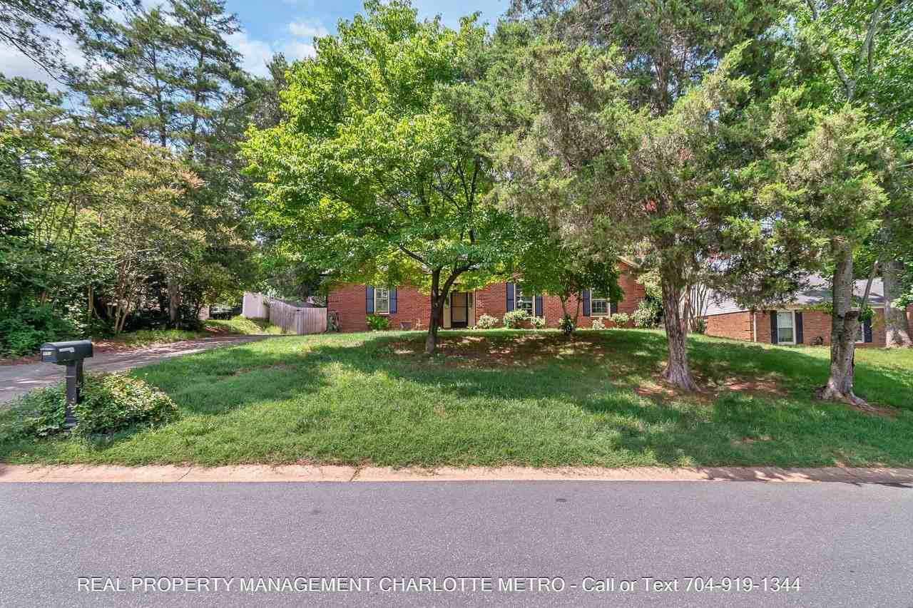 8927 Tree Haven Dr - Photo 3 of 44