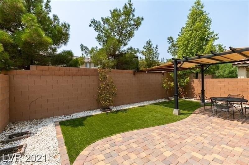 5475 Ordesa Valley Rd - Photo 6 of 35