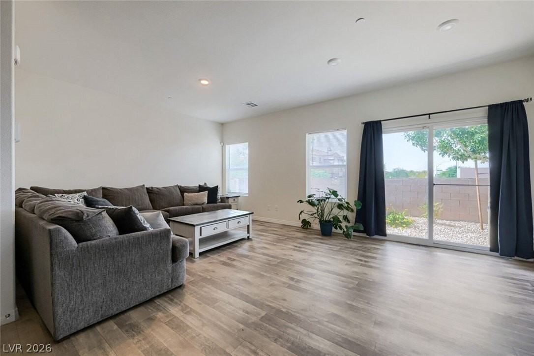 4277 Venus Falls Ave - Photo 4 of 29