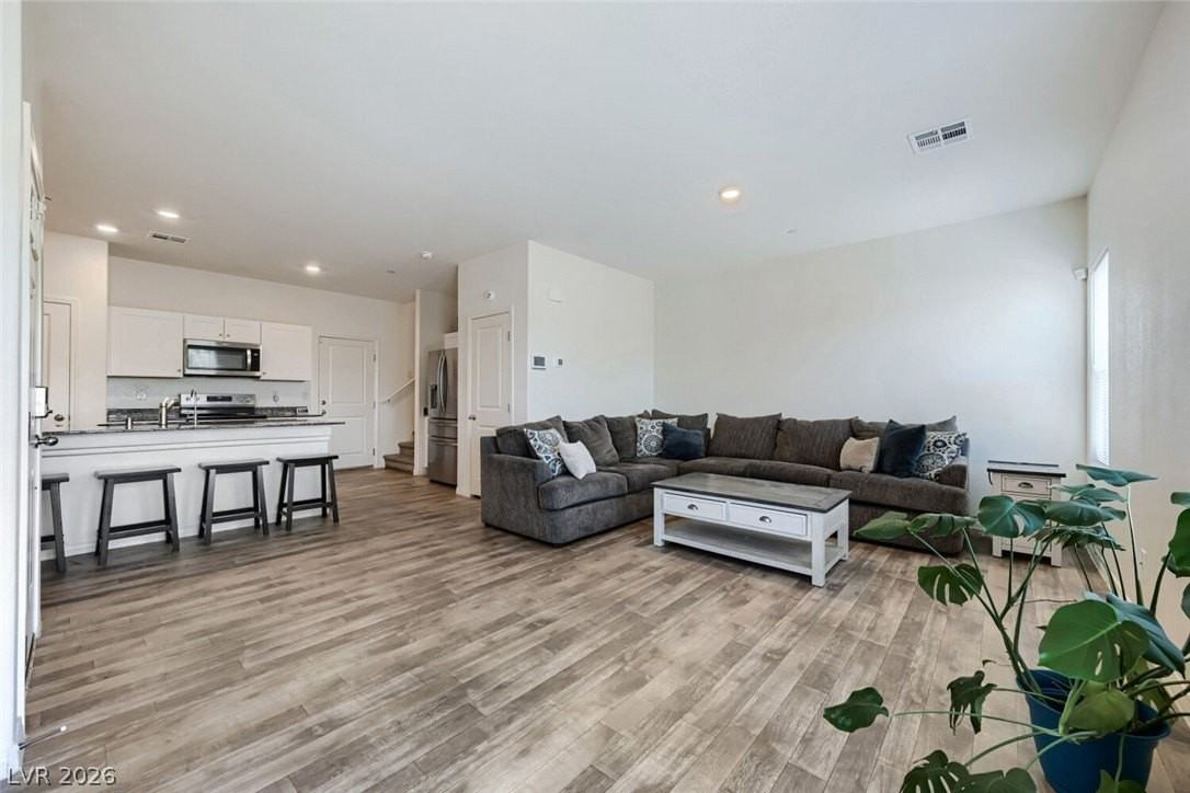 4277 Venus Falls Ave - Photo 5 of 29