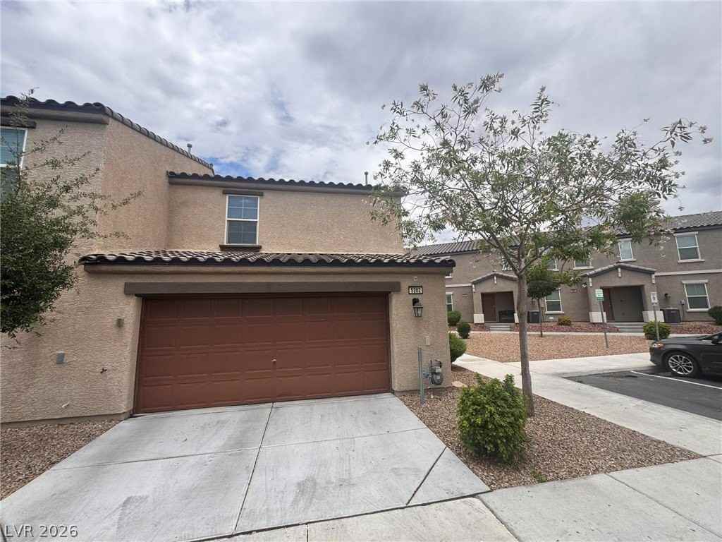 5202 Dubris Dr - Photo 4 of 31