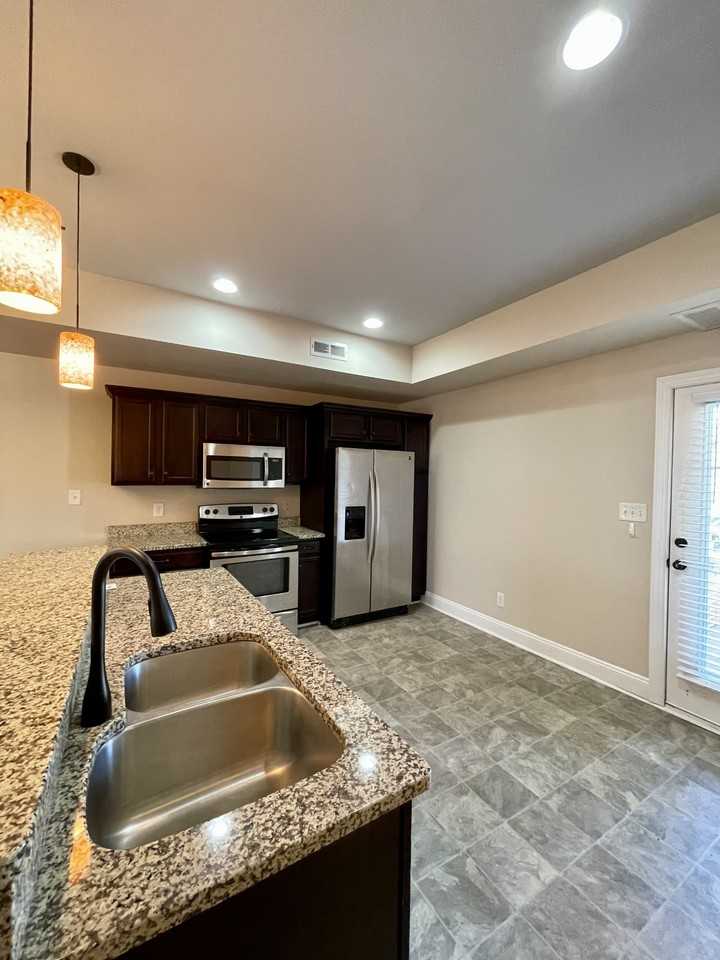 123 Portico St #1 - Photo 6 of 33