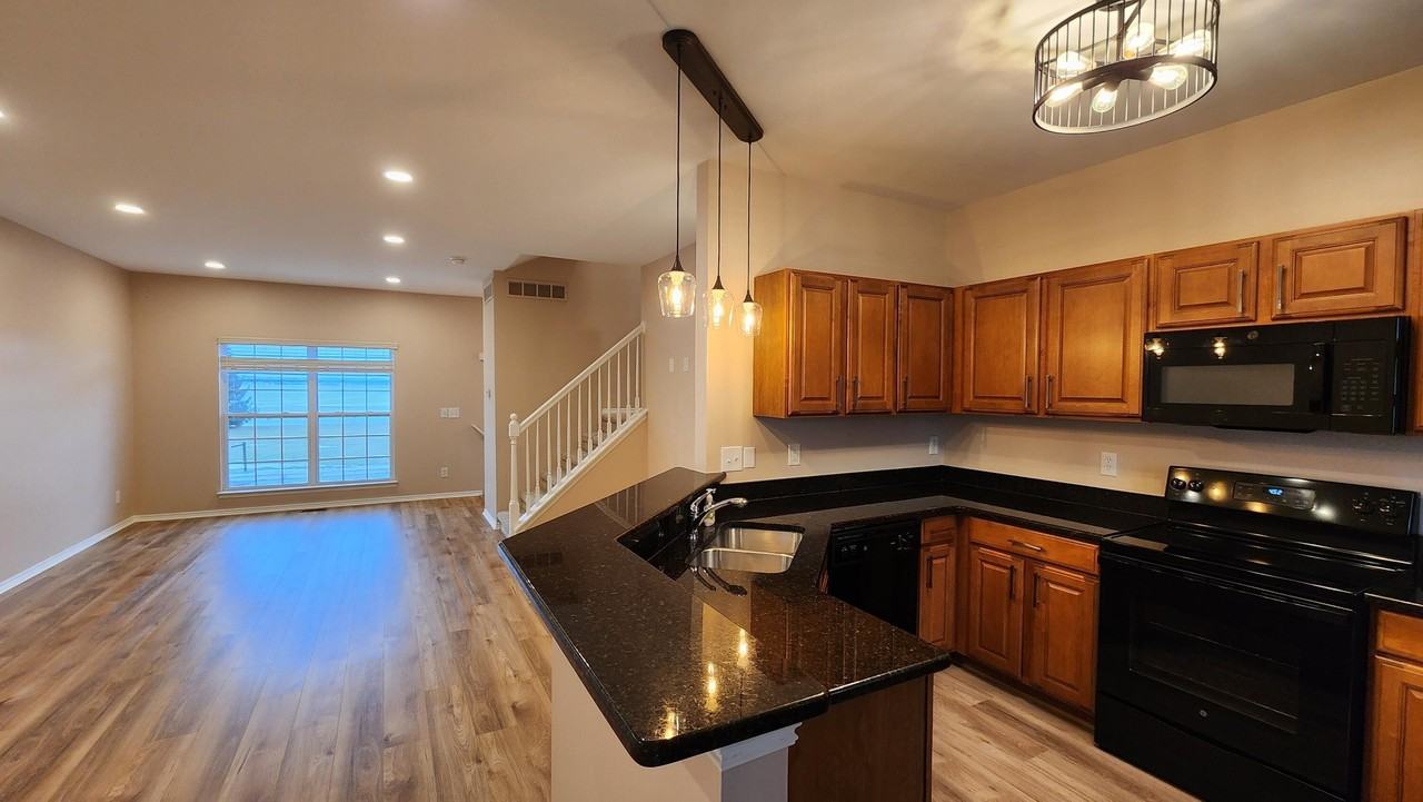 1545 Cass Lake Rd #6 - Photo 4 of 21