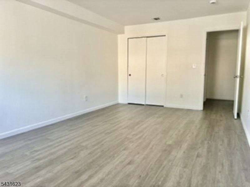 392 College Dr - Photo 7 of 19