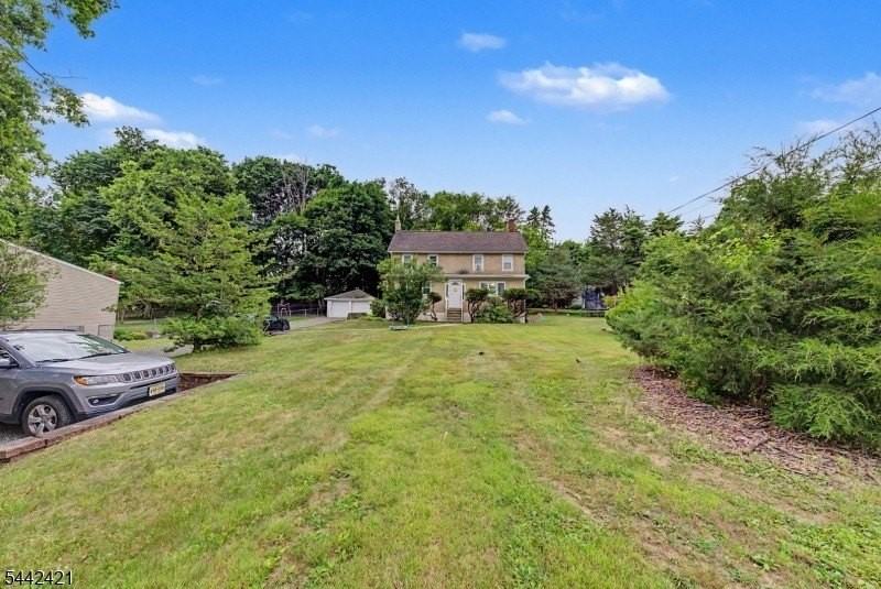 242 W Hanover Ave - Photo 3 of 18