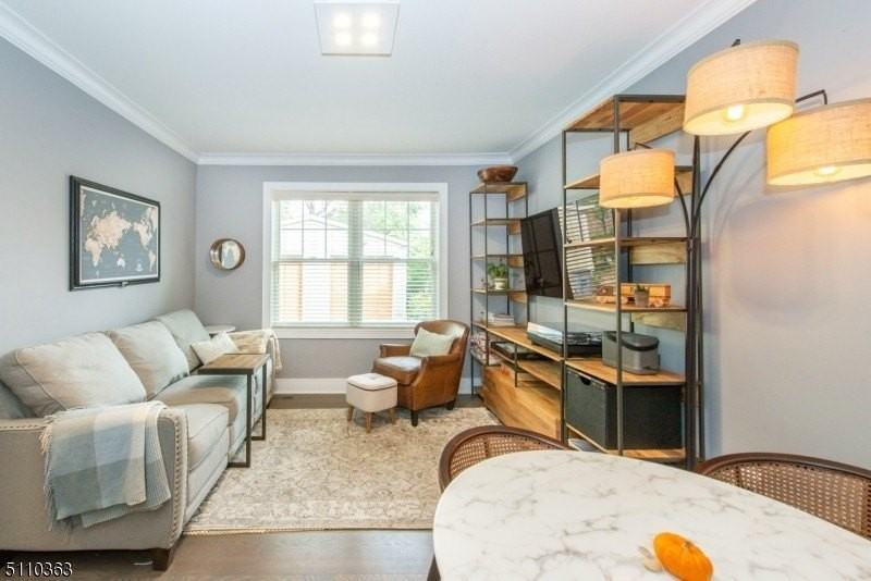 109 Springfield Ave - Photo 4 of 24